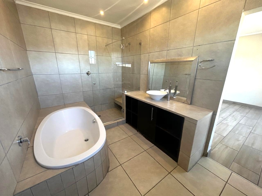 To Let 2 Bedroom Property for Rent in Wilgeheuwel Gauteng