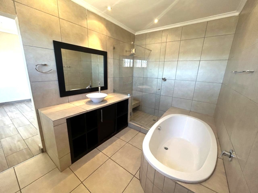 To Let 2 Bedroom Property for Rent in Wilgeheuwel Gauteng