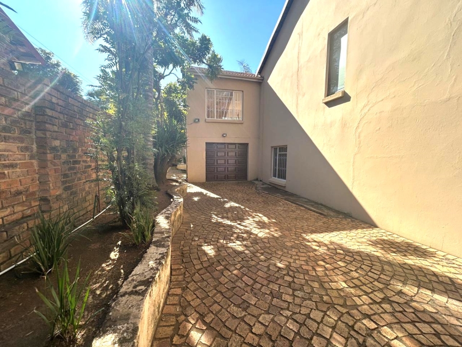 To Let 2 Bedroom Property for Rent in Wilgeheuwel Gauteng