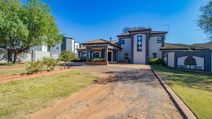7 Bedroom Property for Sale in Pomona Gauteng