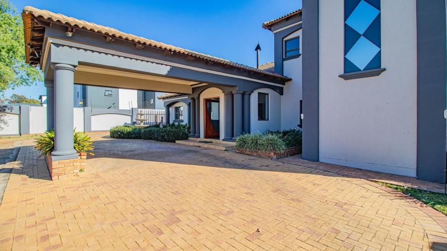 7 Bedroom Property for Sale in Pomona Gauteng