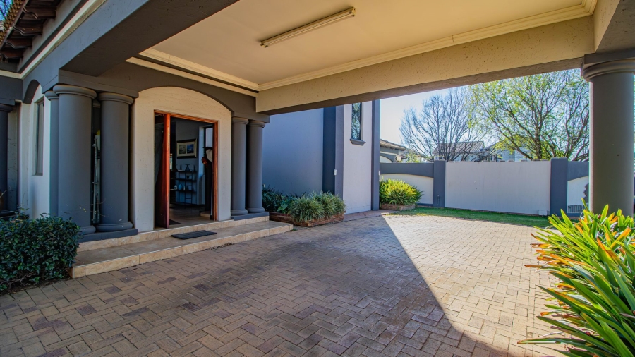 7 Bedroom Property for Sale in Pomona Gauteng