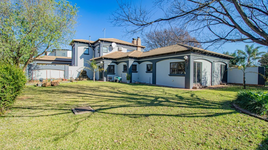 7 Bedroom Property for Sale in Pomona Gauteng
