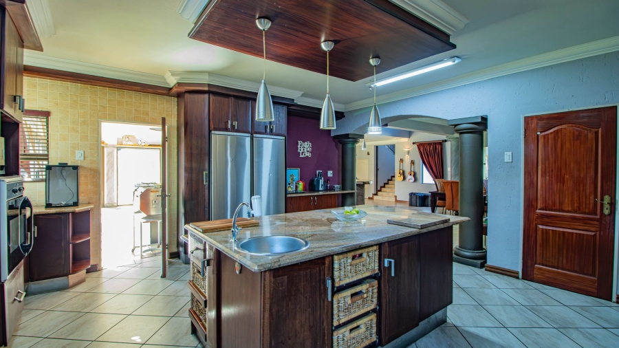 7 Bedroom Property for Sale in Pomona Gauteng