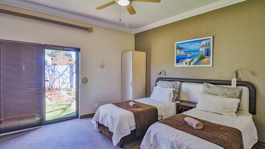7 Bedroom Property for Sale in Pomona Gauteng