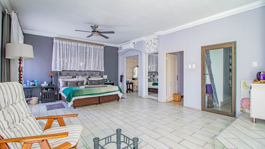 7 Bedroom Property for Sale in Pomona Gauteng