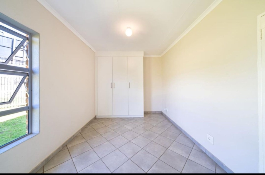 3 Bedroom Property for Sale in Crystal Park Gauteng
