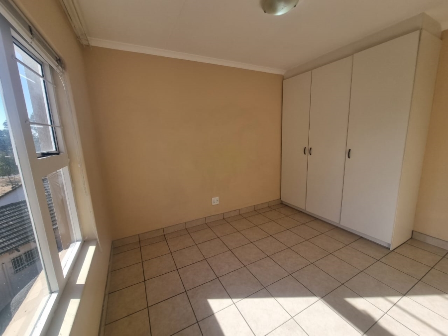 To Let 2 Bedroom Property for Rent in Meredale Gauteng