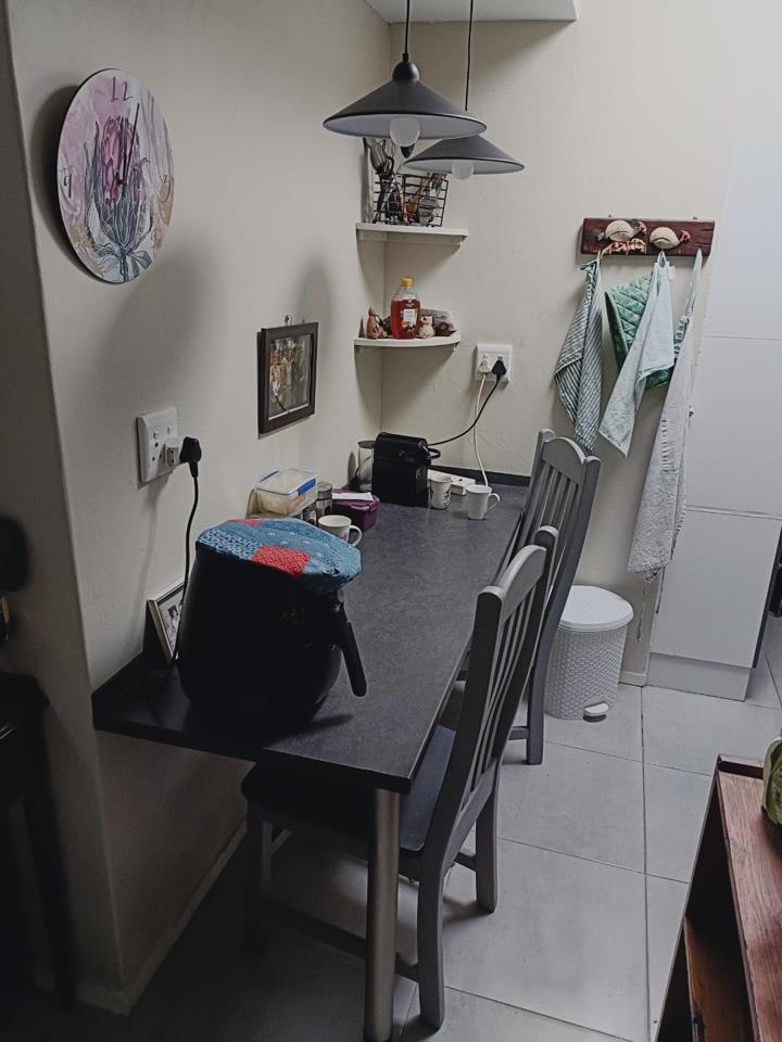 1 Bedroom Property for Sale in Brackenhurst Gauteng