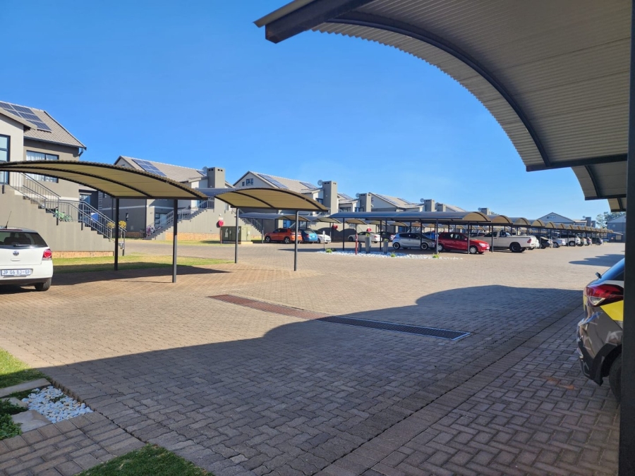 To Let 2 Bedroom Property for Rent in Norton Home Estate AH Gauteng