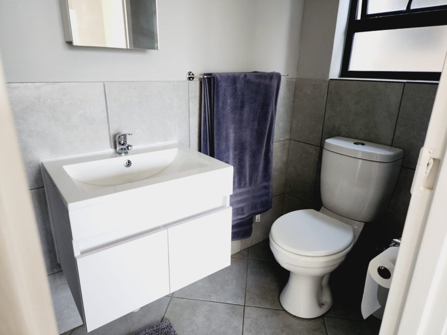 To Let 2 Bedroom Property for Rent in Norton Home Estate AH Gauteng