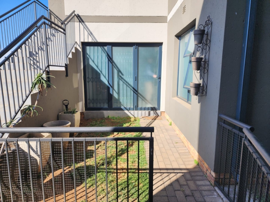 To Let 2 Bedroom Property for Rent in Norton Home Estate AH Gauteng