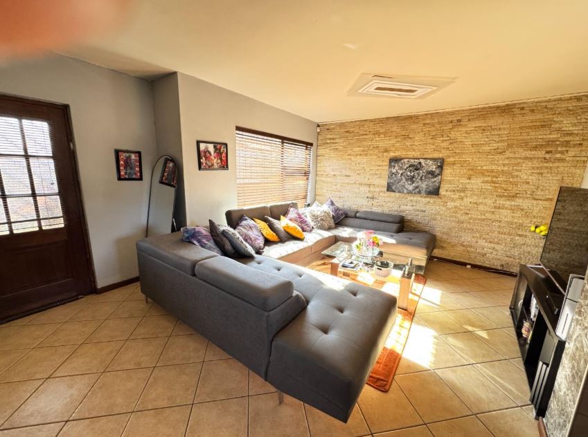 3 Bedroom Property for Sale in Klopperpark Gauteng