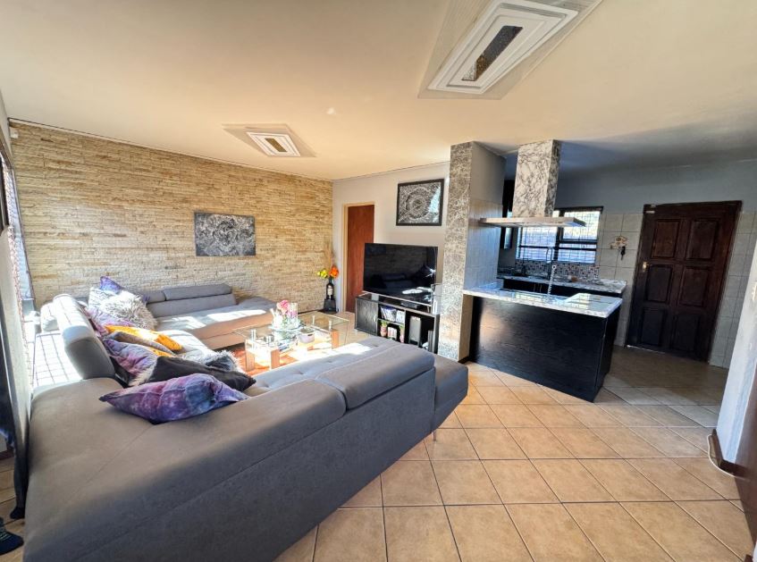 3 Bedroom Property for Sale in Klopperpark Gauteng