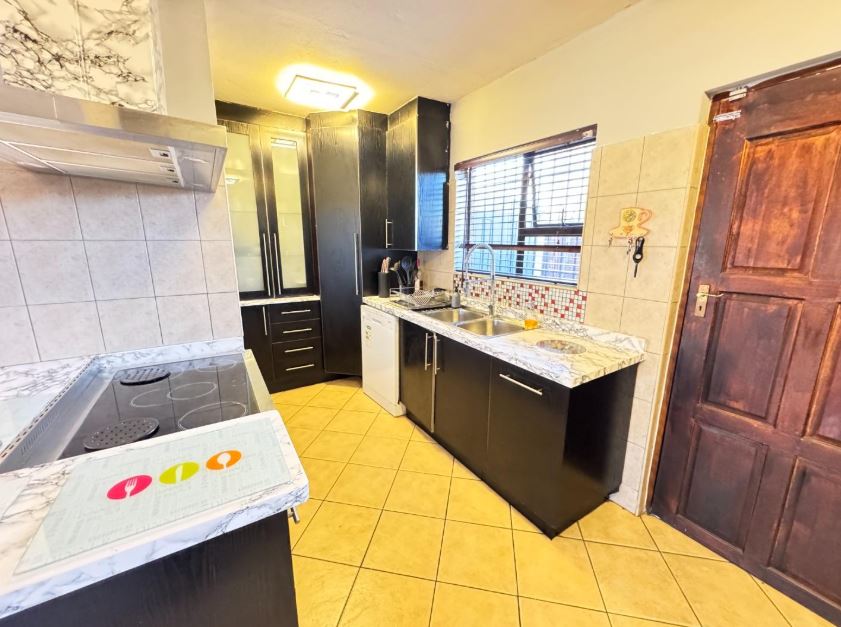 3 Bedroom Property for Sale in Klopperpark Gauteng