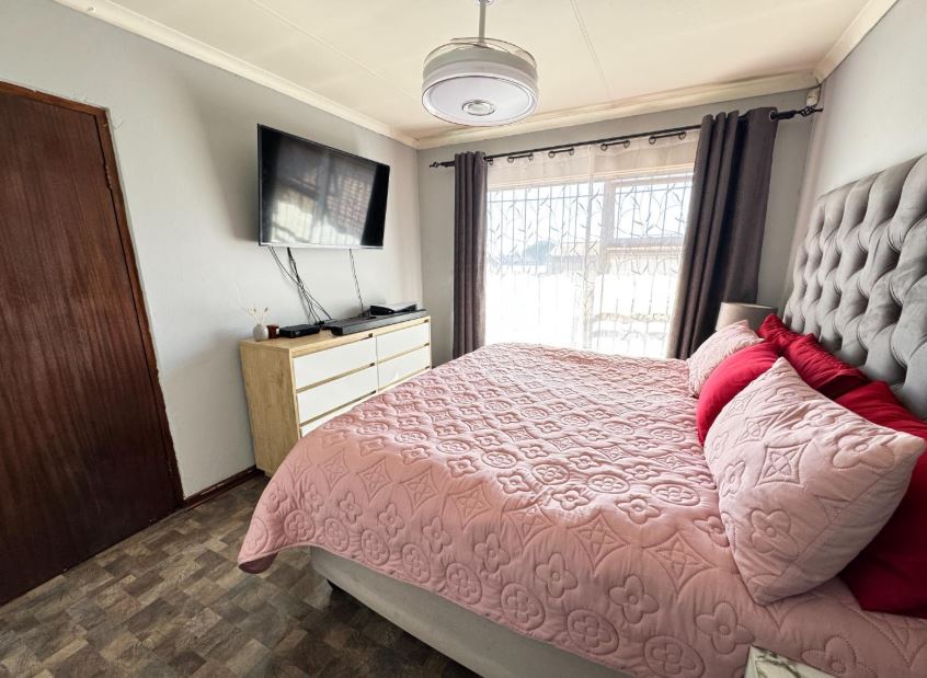 3 Bedroom Property for Sale in Klopperpark Gauteng