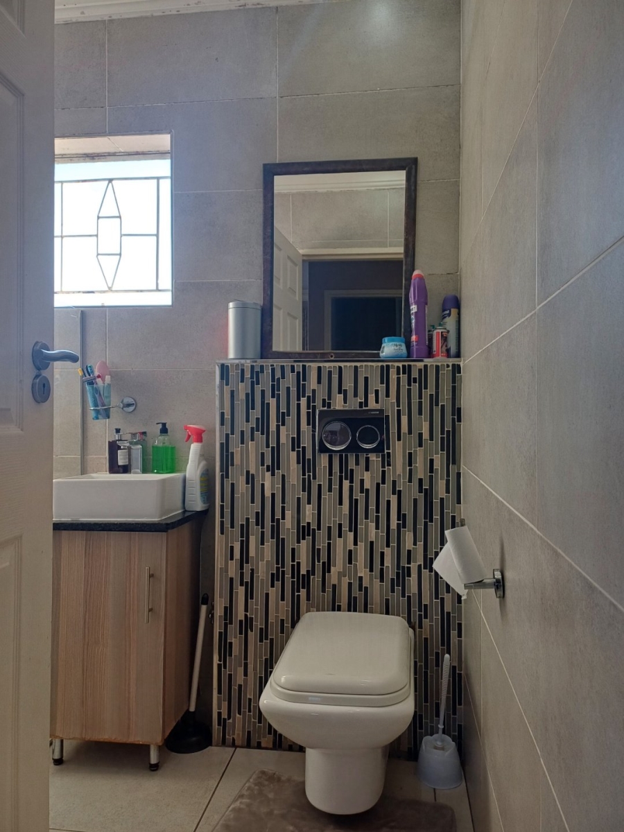 3 Bedroom Property for Sale in Eersterust Gauteng