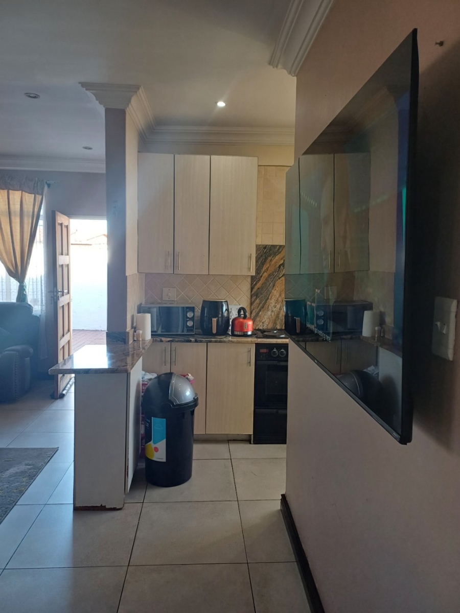 3 Bedroom Property for Sale in Eersterust Gauteng