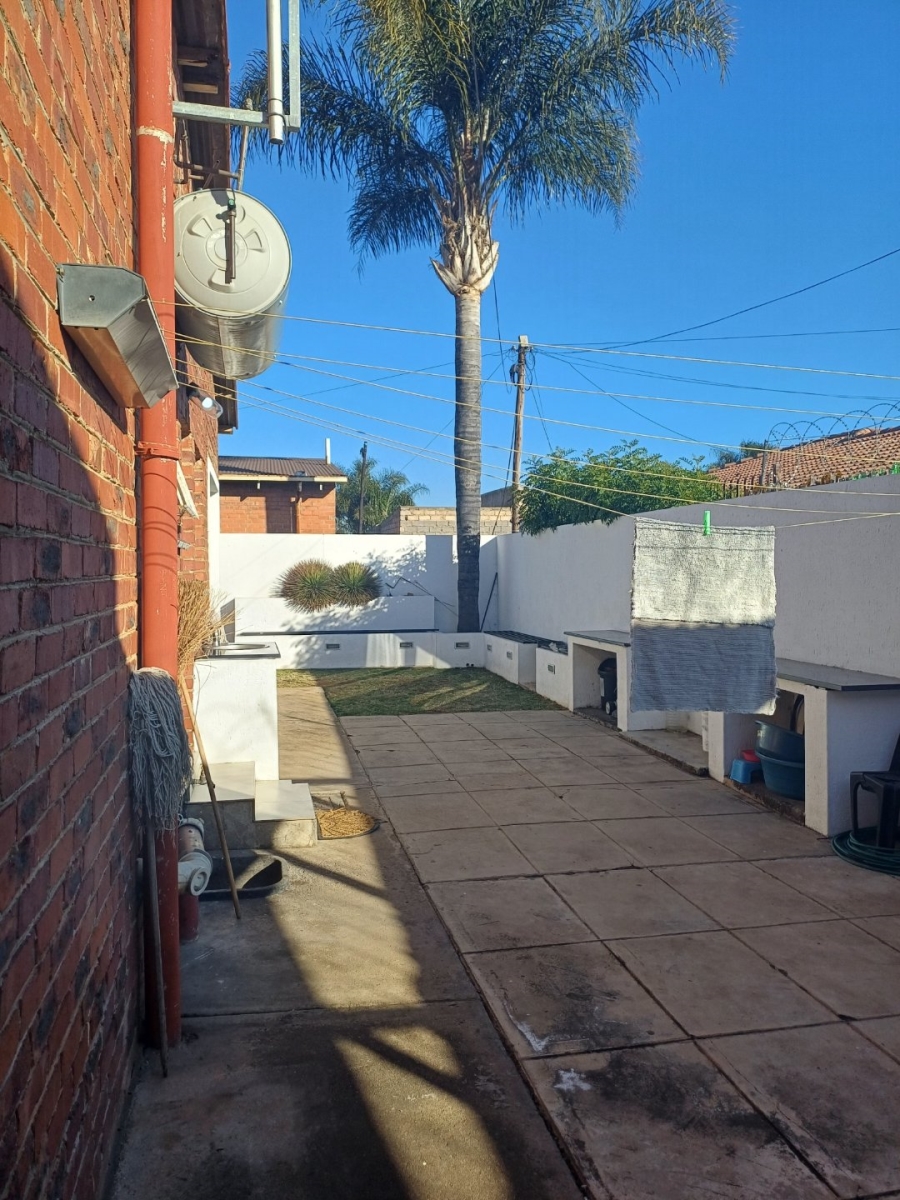 3 Bedroom Property for Sale in Eersterust Gauteng