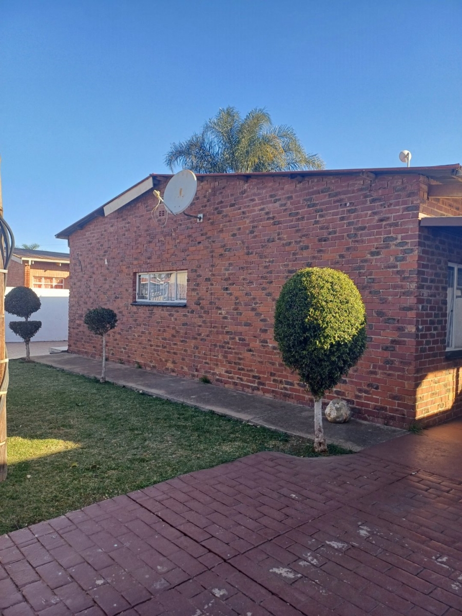 3 Bedroom Property for Sale in Eersterust Gauteng