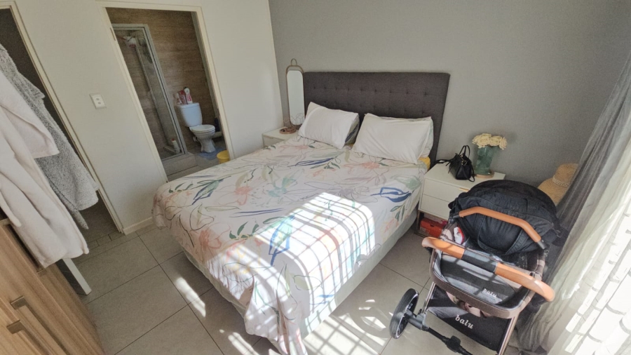 2 Bedroom Property for Sale in Louwlardia Gauteng