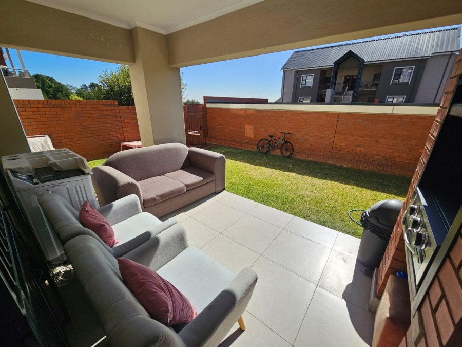 2 Bedroom Property for Sale in Louwlardia Gauteng