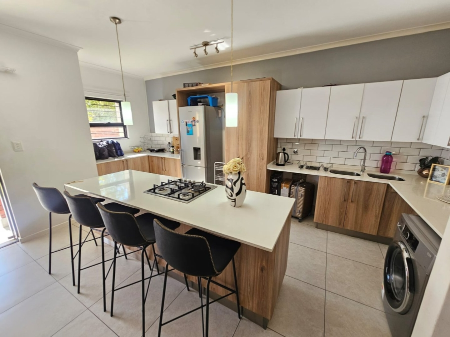 2 Bedroom Property for Sale in Louwlardia Gauteng
