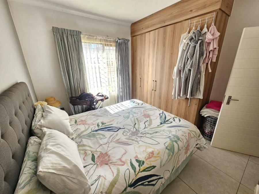 2 Bedroom Property for Sale in Louwlardia Gauteng