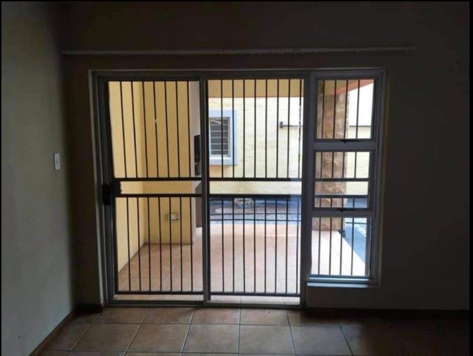 1 Bedroom Property for Sale in Clubview Gauteng