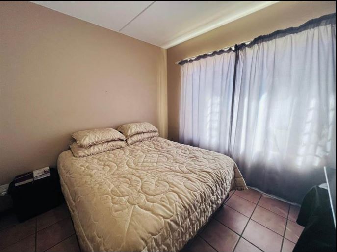 1 Bedroom Property for Sale in Clubview Gauteng
