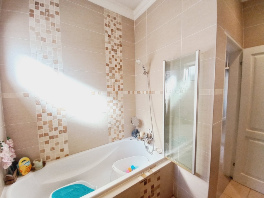 3 Bedroom Property for Sale in Sunnyridge Gauteng
