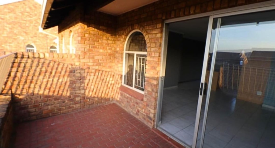 To Let 2 Bedroom Property for Rent in Doornpoort Gauteng