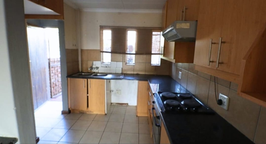 To Let 2 Bedroom Property for Rent in Doornpoort Gauteng