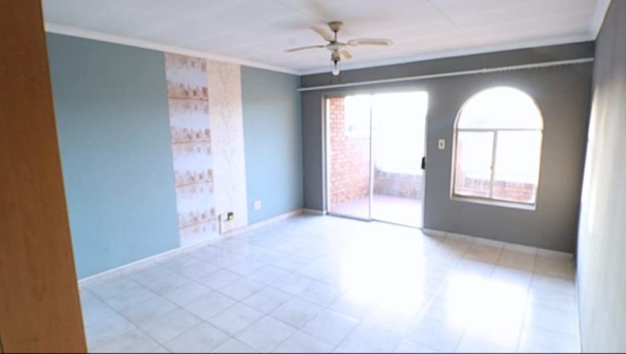 To Let 2 Bedroom Property for Rent in Doornpoort Gauteng