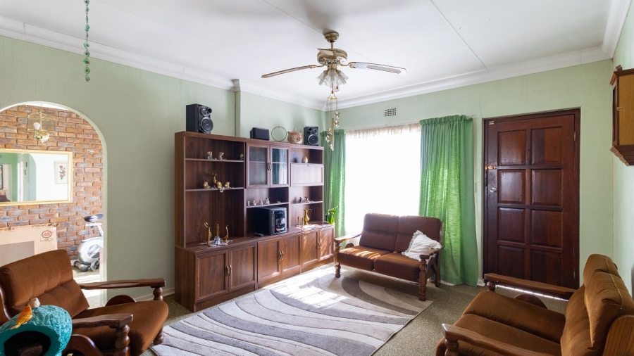3 Bedroom Property for Sale in Bonaero Park Gauteng