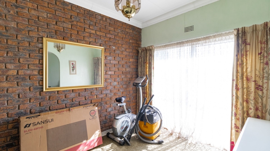 3 Bedroom Property for Sale in Bonaero Park Gauteng