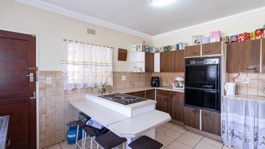 3 Bedroom Property for Sale in Bonaero Park Gauteng