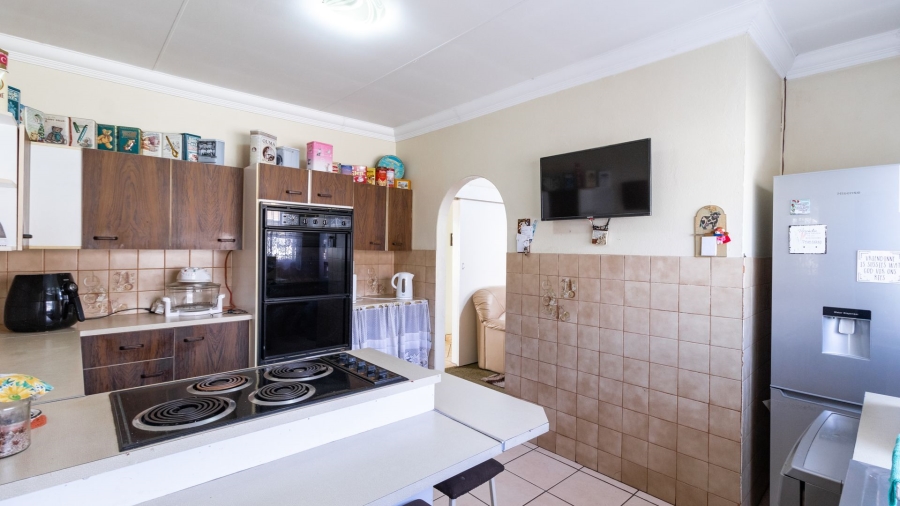 3 Bedroom Property for Sale in Bonaero Park Gauteng