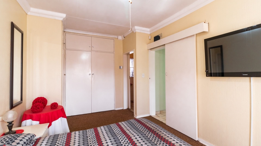3 Bedroom Property for Sale in Bonaero Park Gauteng