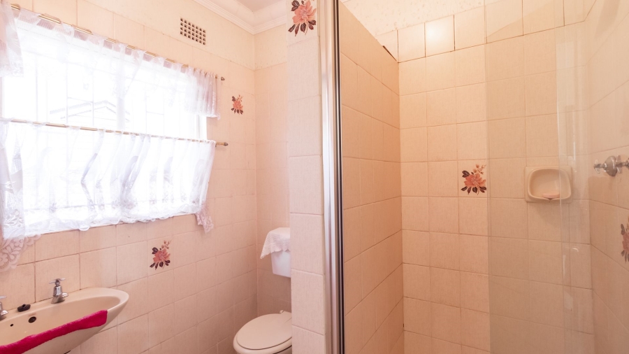3 Bedroom Property for Sale in Bonaero Park Gauteng
