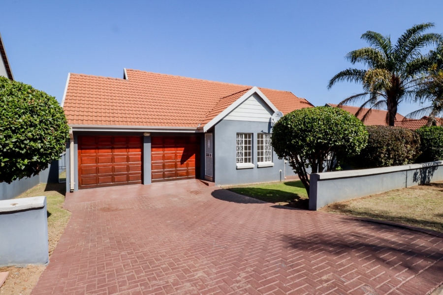 To Let 3 Bedroom Property for Rent in Kosmosdal Gauteng