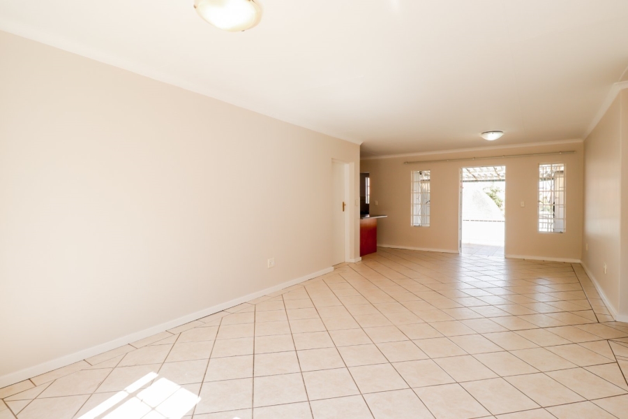 To Let 3 Bedroom Property for Rent in Kosmosdal Gauteng