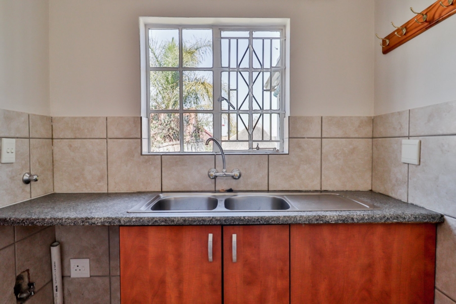 To Let 3 Bedroom Property for Rent in Kosmosdal Gauteng