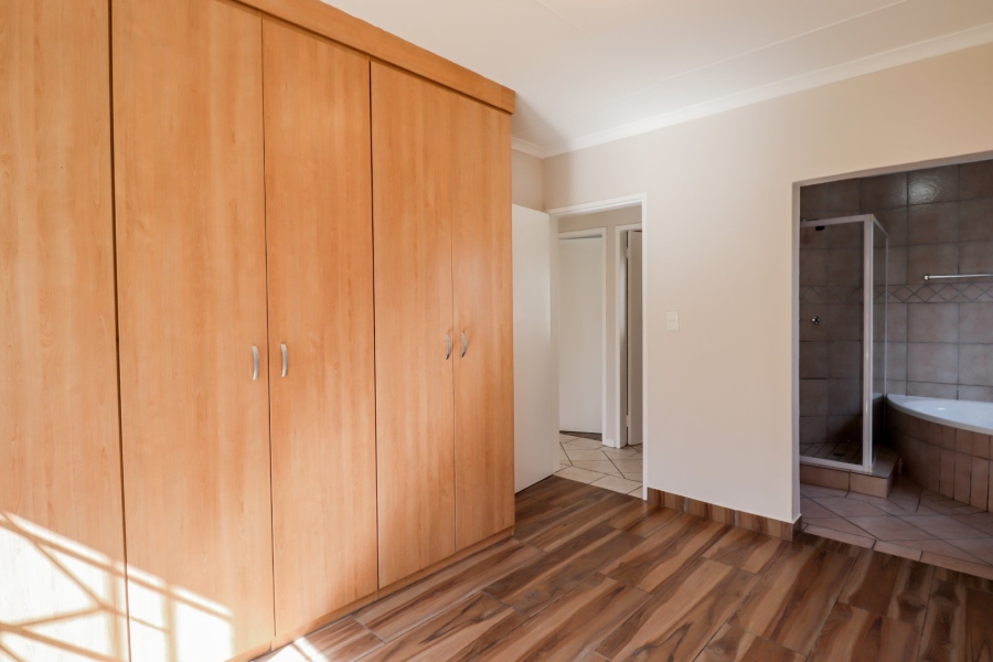 To Let 3 Bedroom Property for Rent in Kosmosdal Gauteng