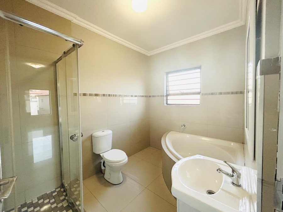 To Let 3 Bedroom Property for Rent in Sagewood Gauteng