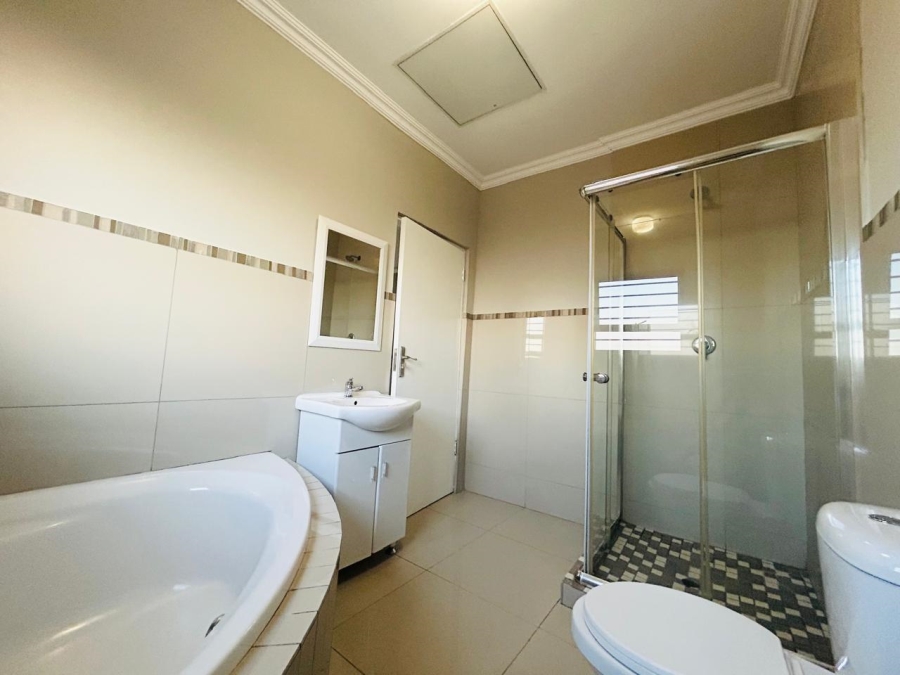 To Let 3 Bedroom Property for Rent in Sagewood Gauteng