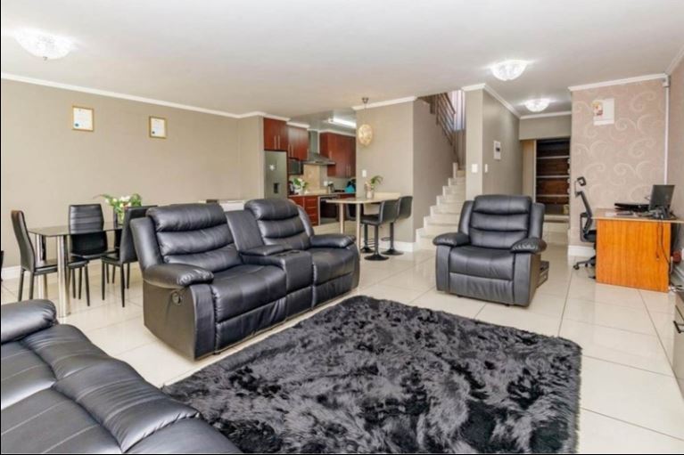 3 Bedroom Property for Sale in Bedfordview Gauteng