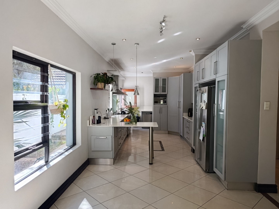 To Let 3 Bedroom Property for Rent in Craighall Park Gauteng