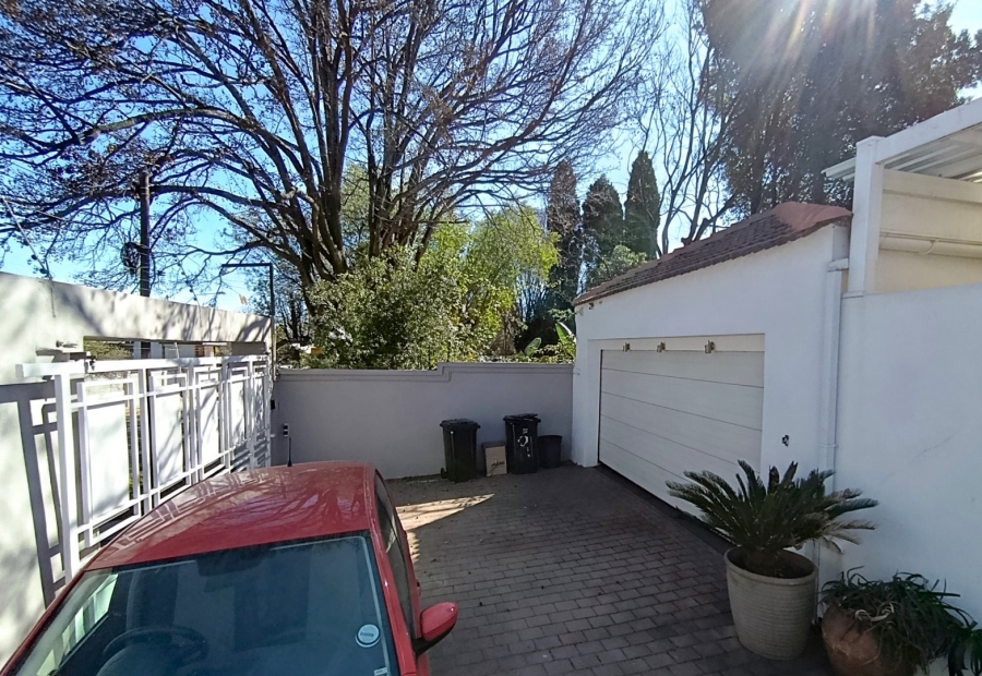 To Let 3 Bedroom Property for Rent in Craighall Park Gauteng