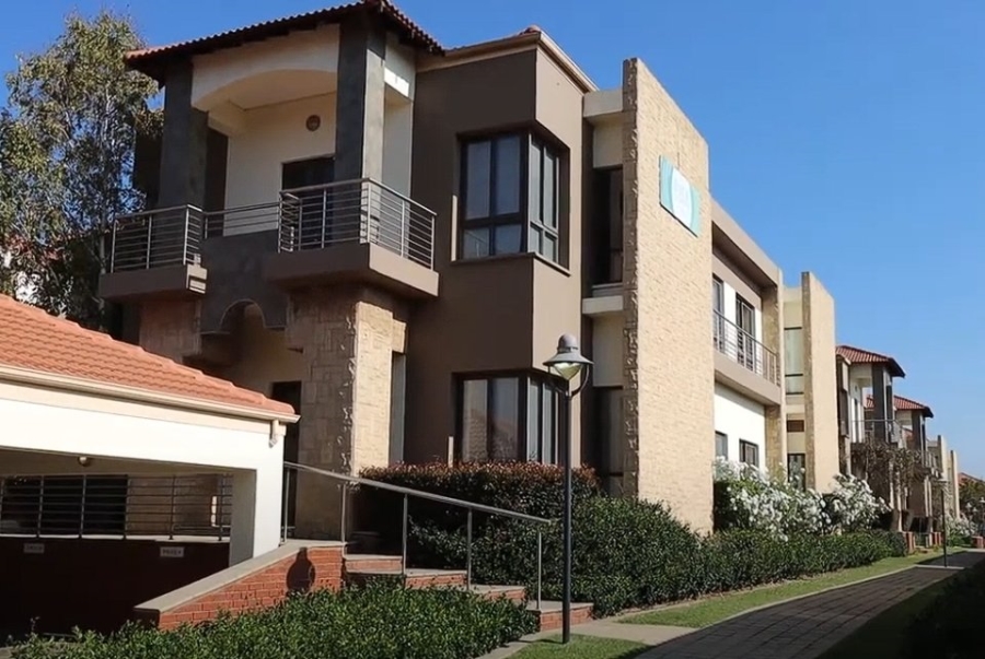 To Let commercial Property for Rent in La Como Lifestyle Estate Gauteng
